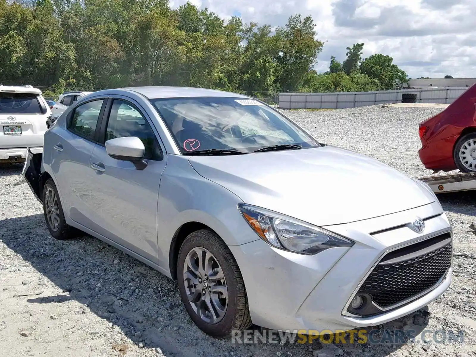 1 Photograph of a damaged car 3MYDLBYV0KY506166 TOYOTA YARIS 2019