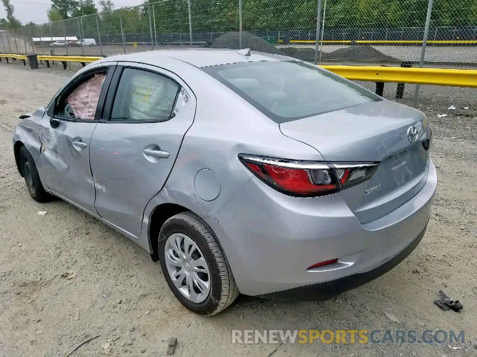 3 Photograph of a damaged car 3MYDLBYV0KY506619 TOYOTA YARIS 2019