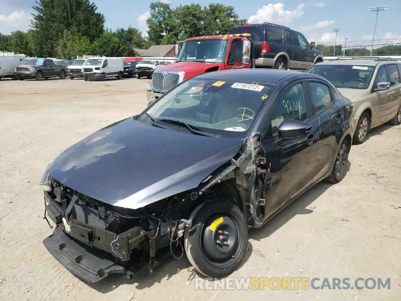 2 Photograph of a damaged car 3MYDLBYV0KY508693 TOYOTA YARIS 2019