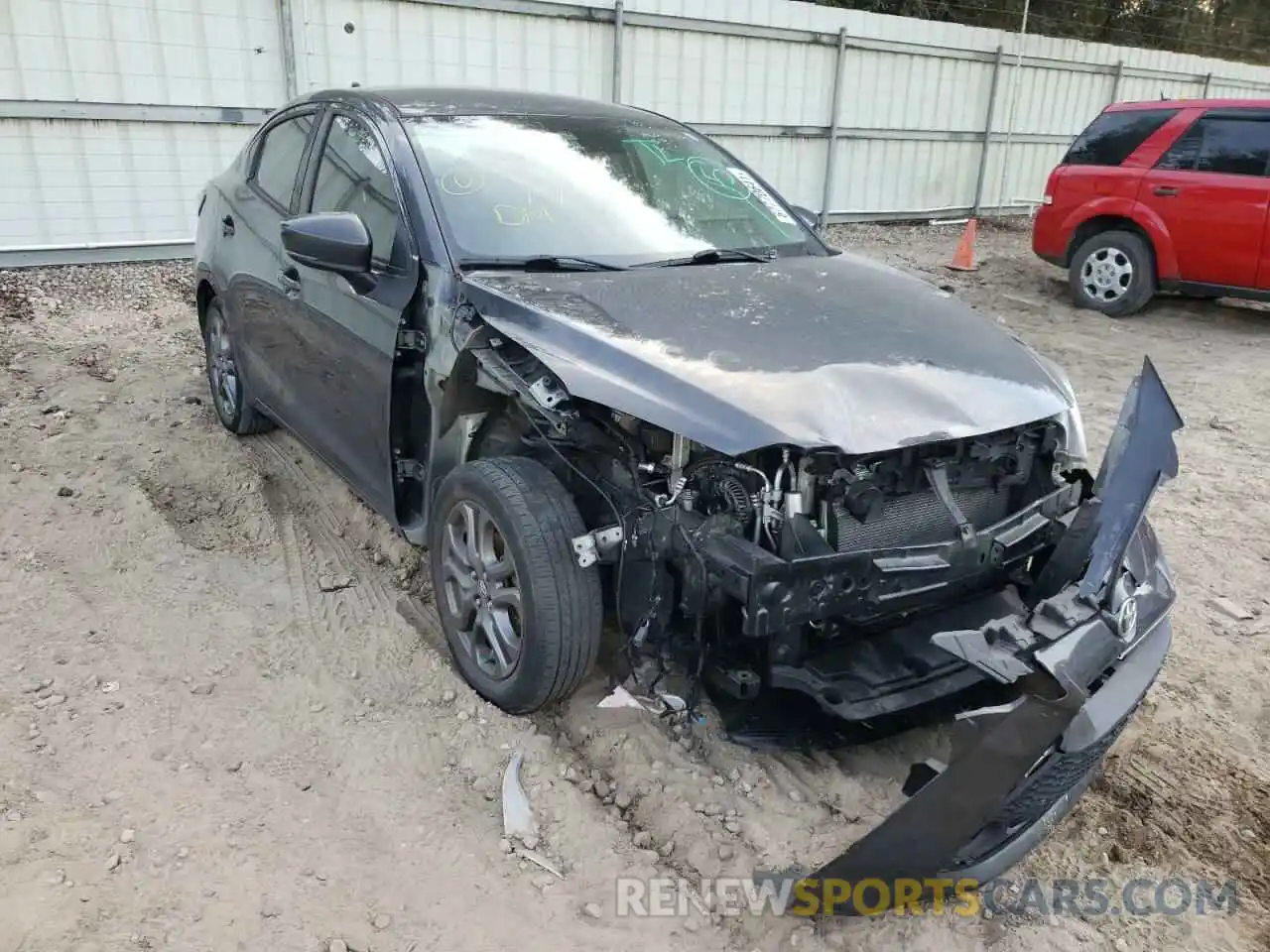 1 Photograph of a damaged car 3MYDLBYV0KY510248 TOYOTA YARIS 2019