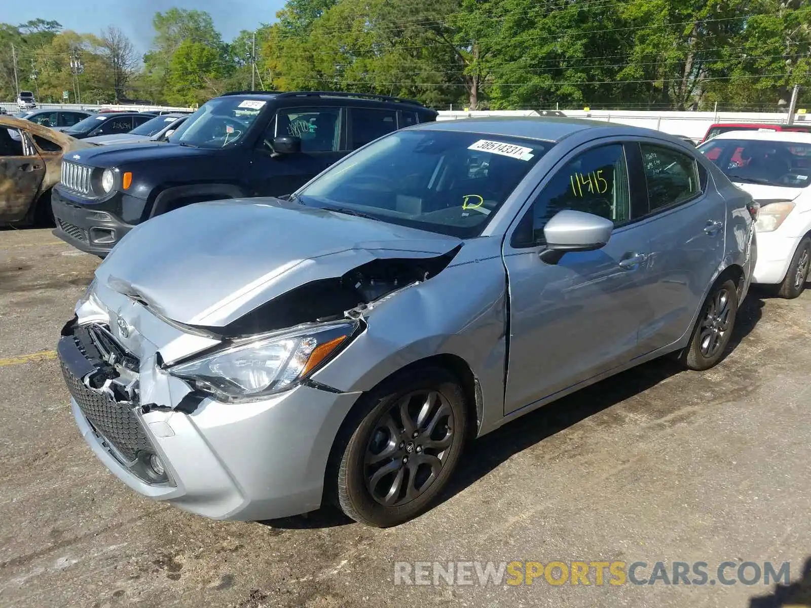 2 Photograph of a damaged car 3MYDLBYV0KY510802 TOYOTA YARIS 2019