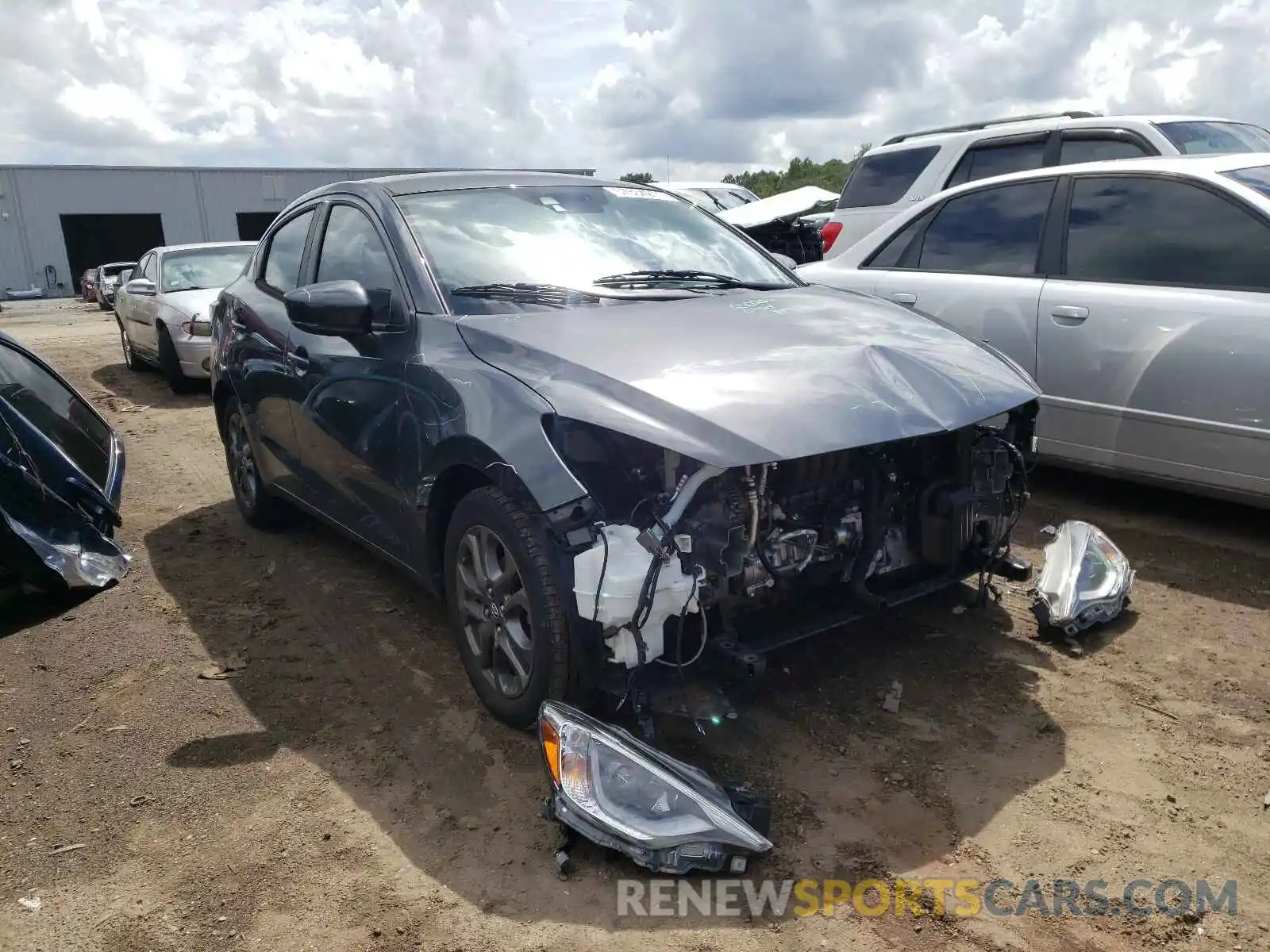 1 Photograph of a damaged car 3MYDLBYV0KY511481 TOYOTA YARIS 2019