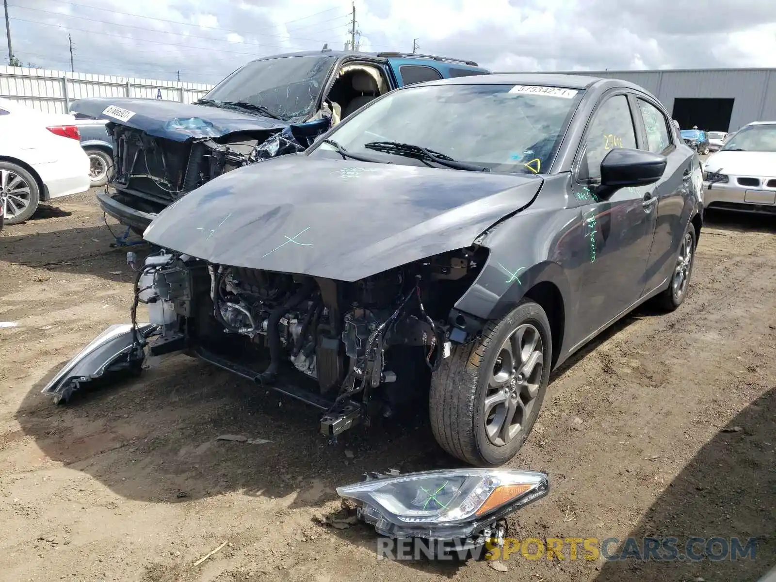 2 Photograph of a damaged car 3MYDLBYV0KY511481 TOYOTA YARIS 2019