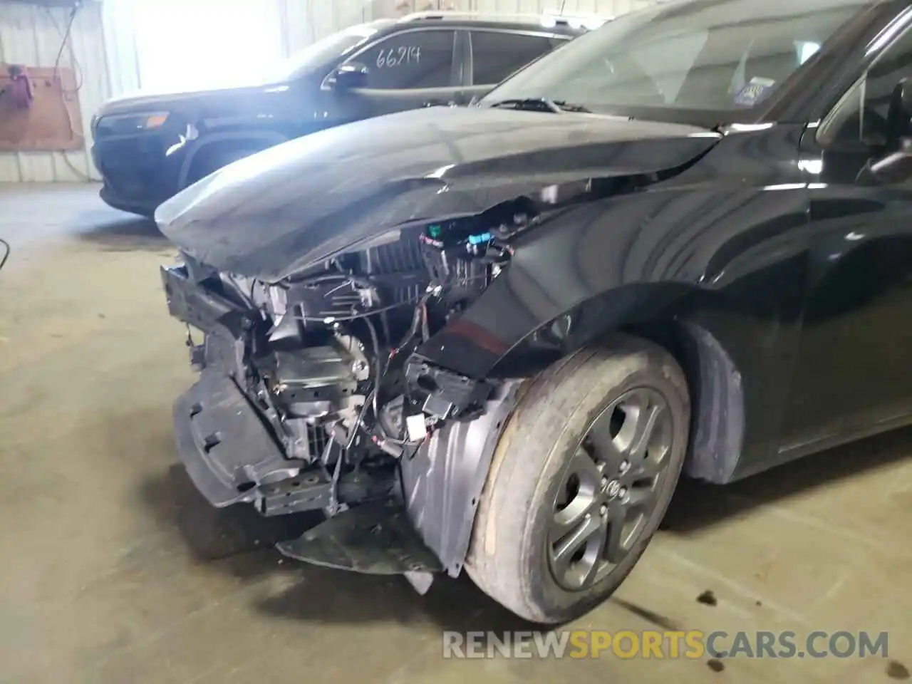 9 Photograph of a damaged car 3MYDLBYV0KY511786 TOYOTA YARIS 2019