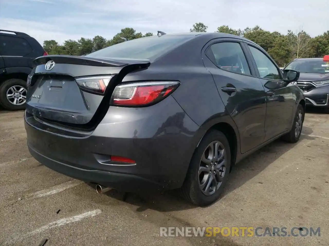 4 Photograph of a damaged car 3MYDLBYV0KY512114 TOYOTA YARIS 2019