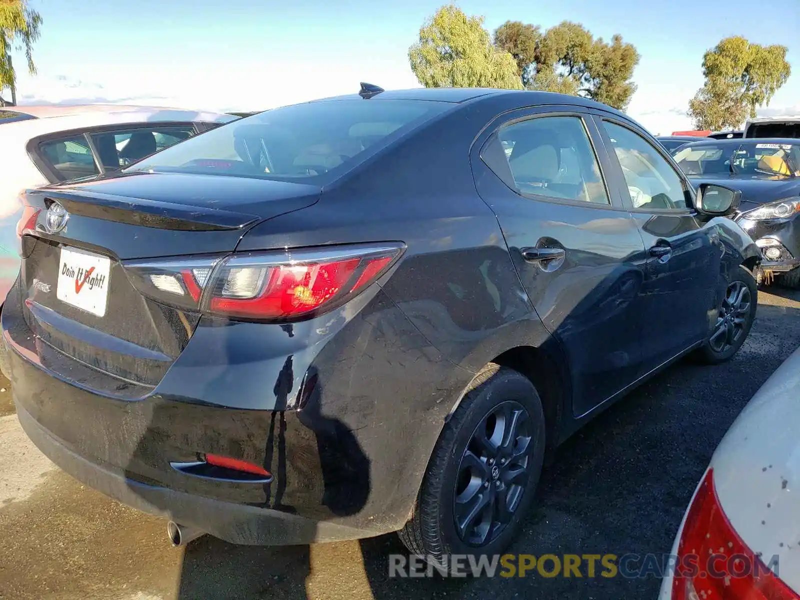 4 Photograph of a damaged car 3MYDLBYV0KY512887 TOYOTA YARIS 2019