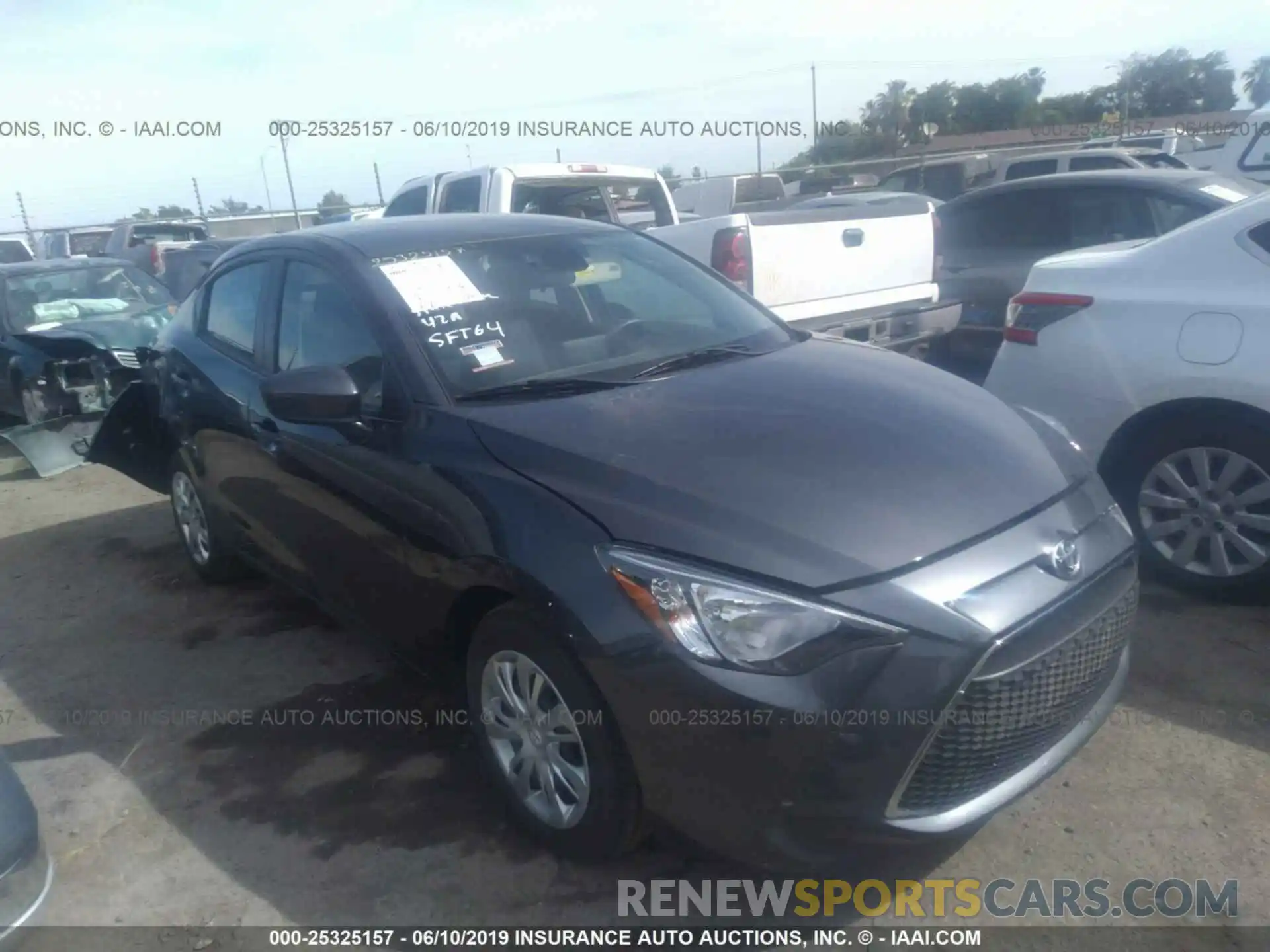 1 Photograph of a damaged car 3MYDLBYV0KY514087 TOYOTA YARIS 2019