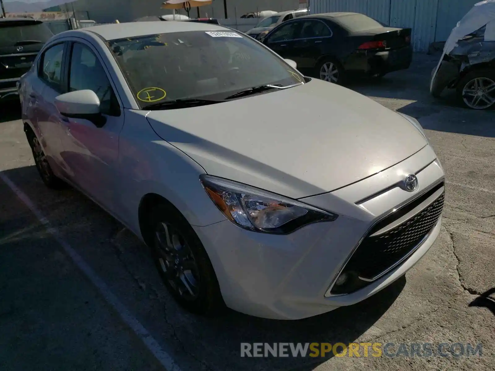 1 Photograph of a damaged car 3MYDLBYV0KY517569 TOYOTA YARIS 2019