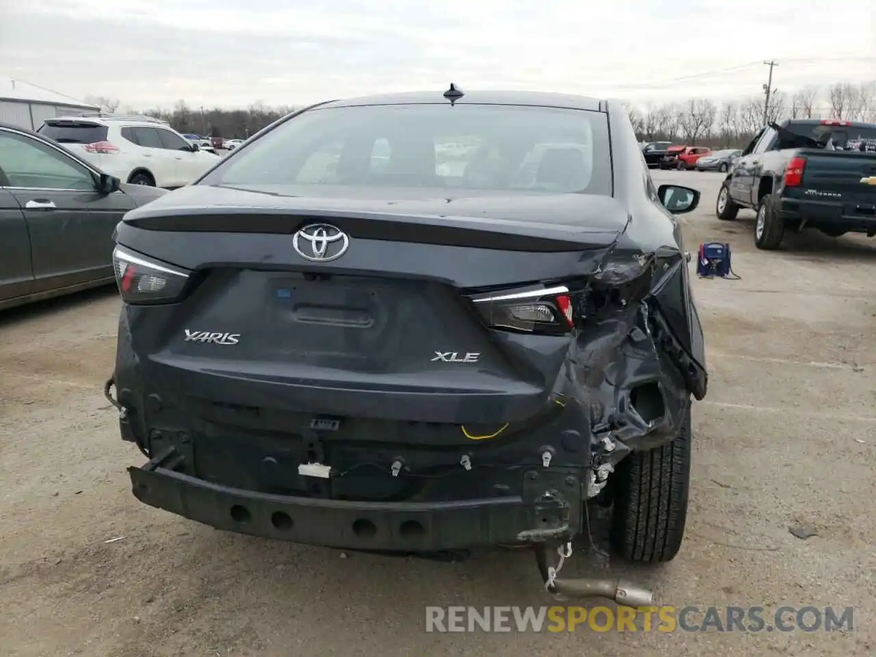 9 Photograph of a damaged car 3MYDLBYV0KY518270 TOYOTA YARIS 2019