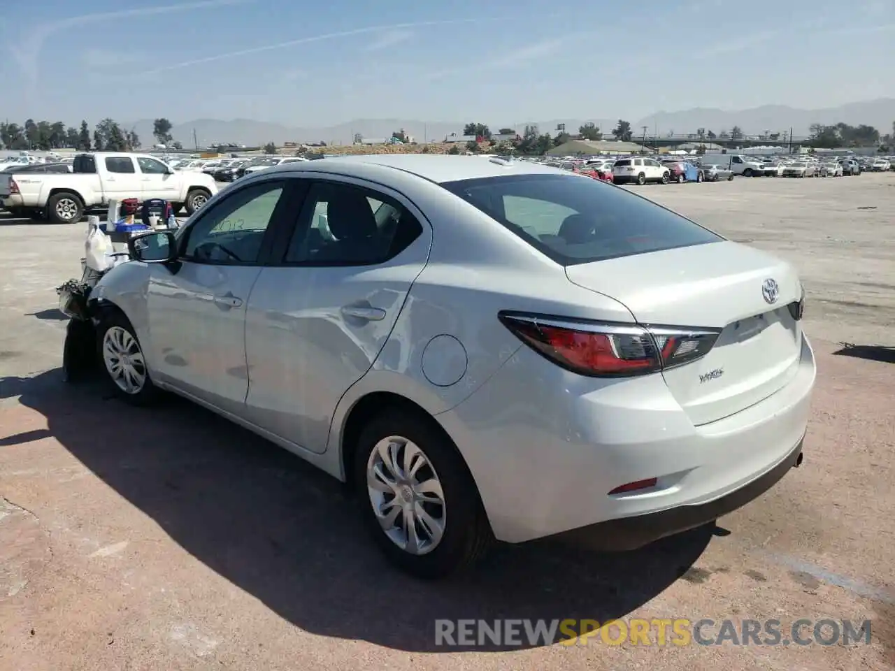 3 Photograph of a damaged car 3MYDLBYV0KY519113 TOYOTA YARIS 2019