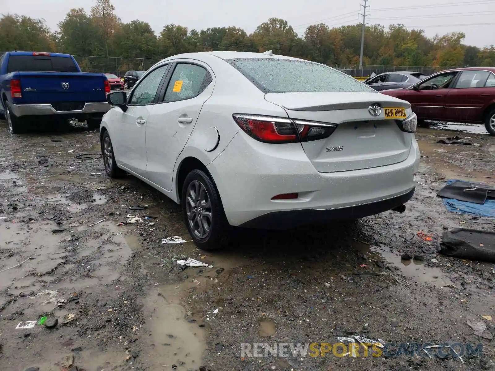 3 Photograph of a damaged car 3MYDLBYV0KY519161 TOYOTA YARIS 2019