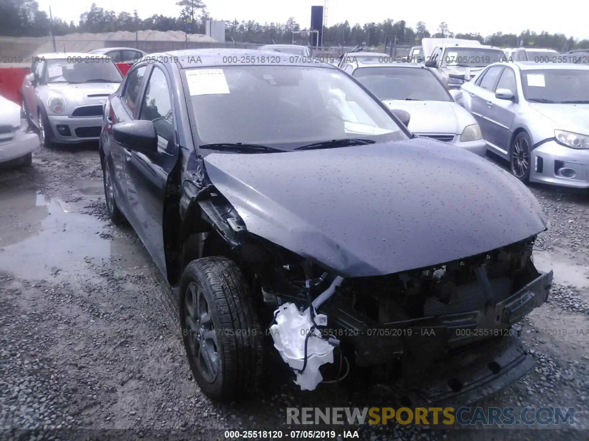 1 Photograph of a damaged car 3MYDLBYV0KY520522 TOYOTA YARIS 2019