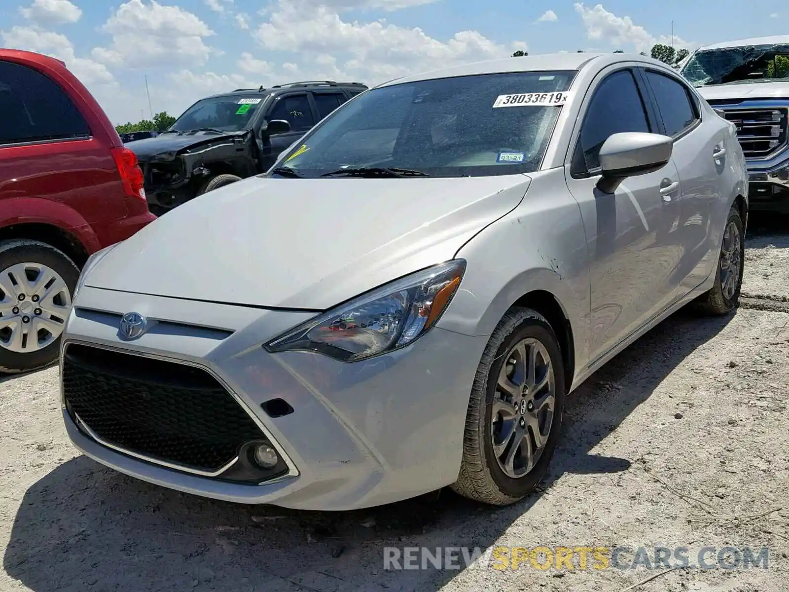 2 Photograph of a damaged car 3MYDLBYV0KY521587 TOYOTA YARIS 2019