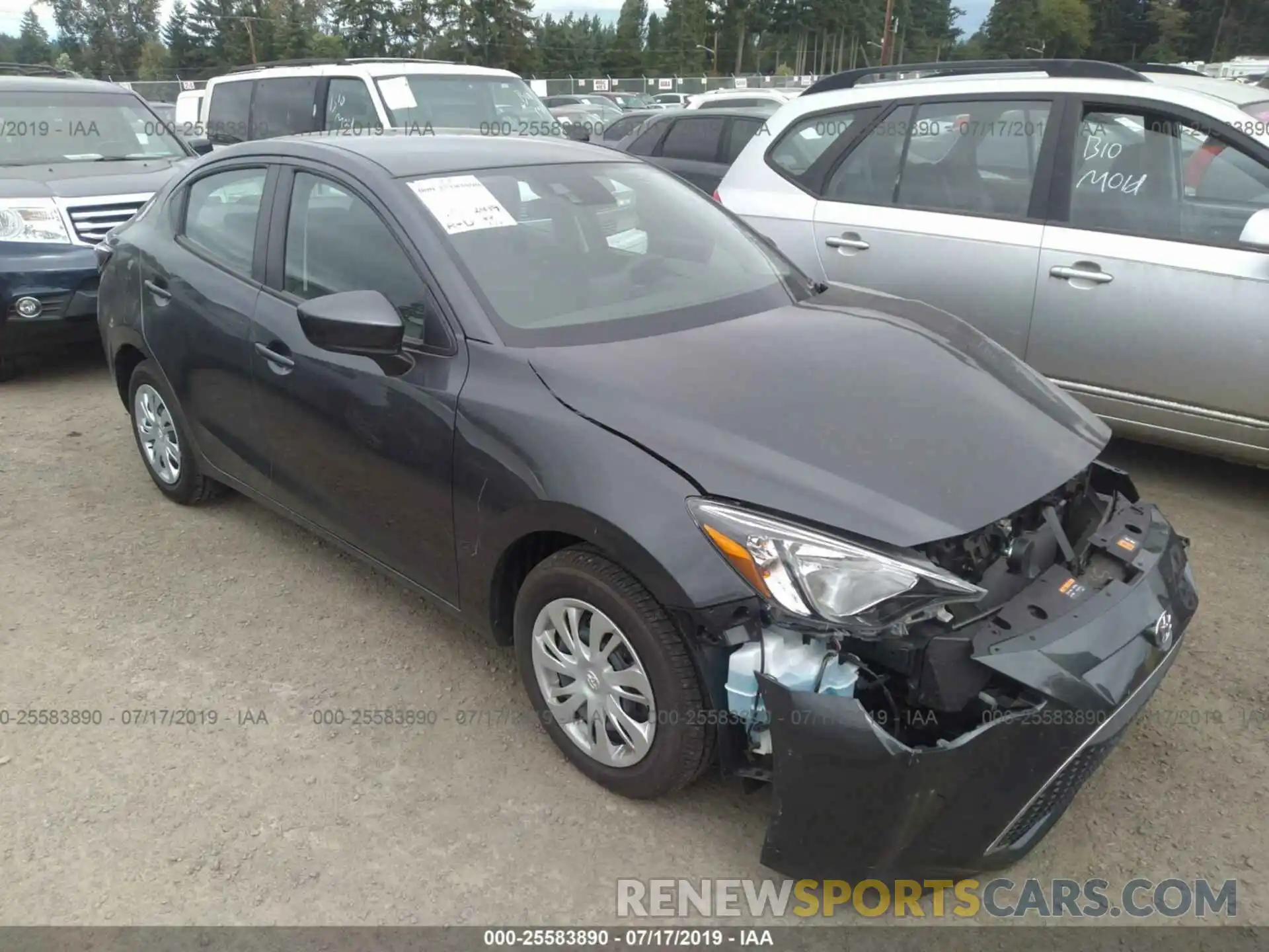 1 Photograph of a damaged car 3MYDLBYV0KY521721 TOYOTA YARIS 2019