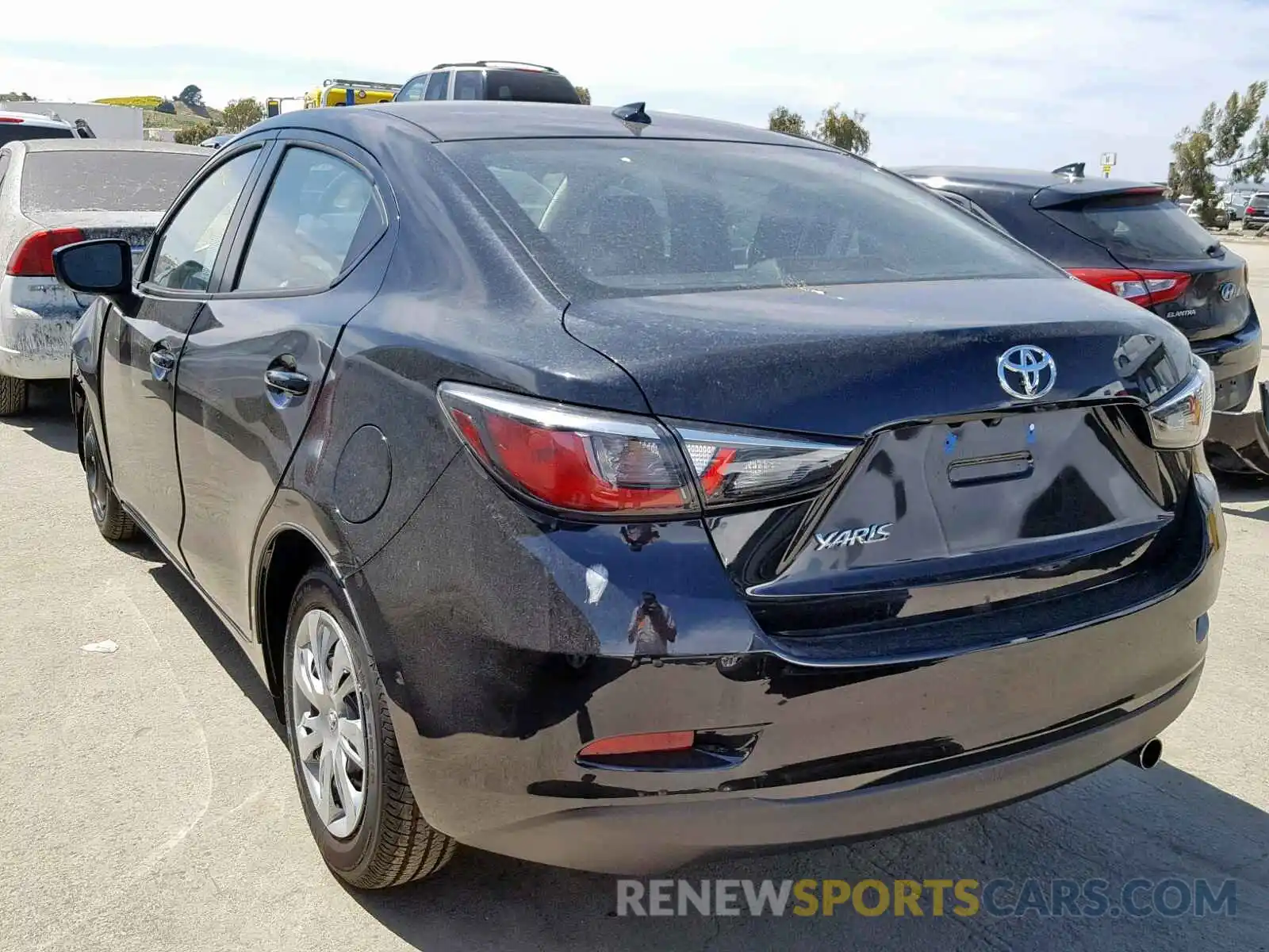 3 Photograph of a damaged car 3MYDLBYV0KY522609 TOYOTA YARIS 2019