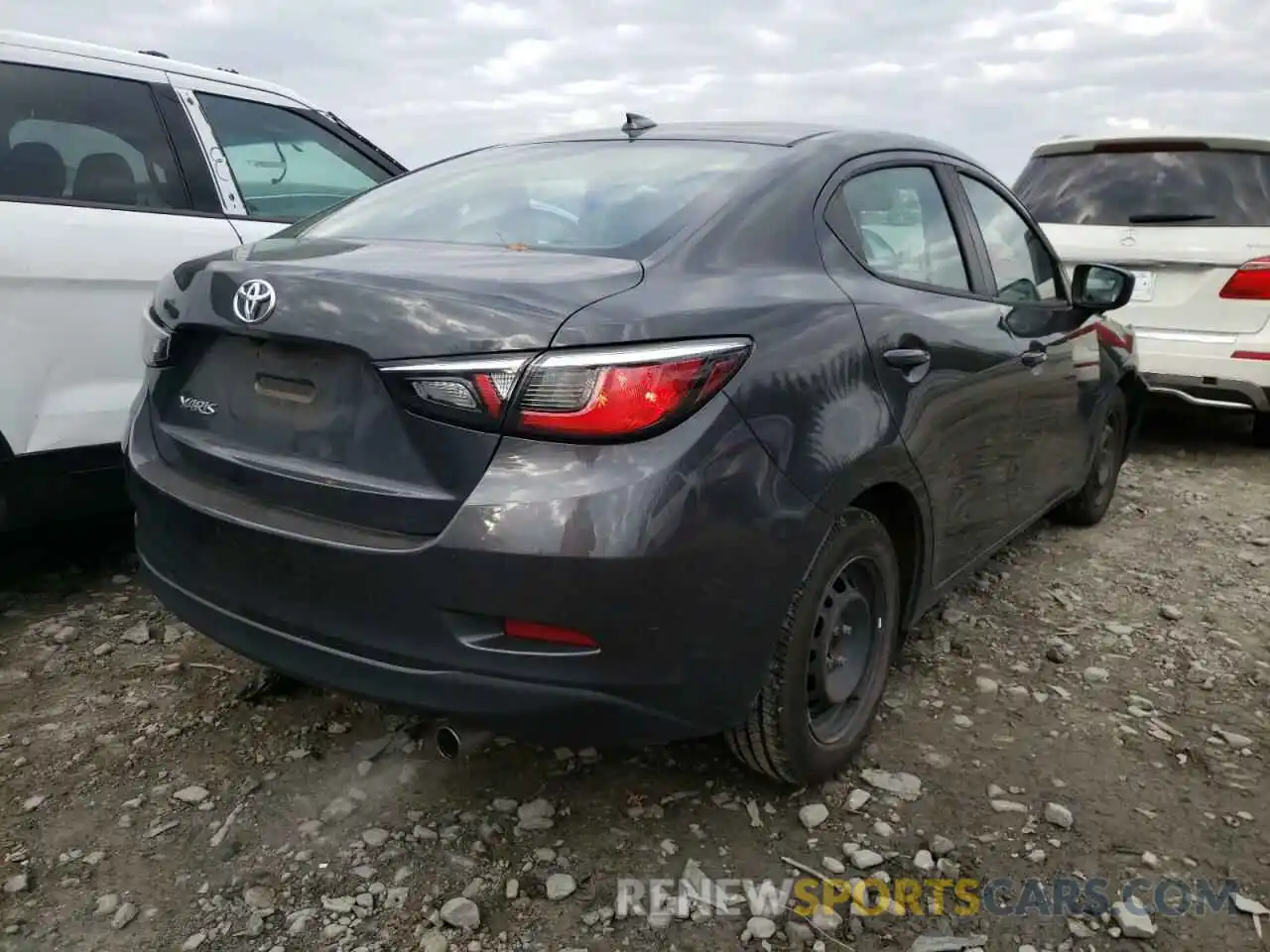 4 Photograph of a damaged car 3MYDLBYV0KY522836 TOYOTA YARIS 2019