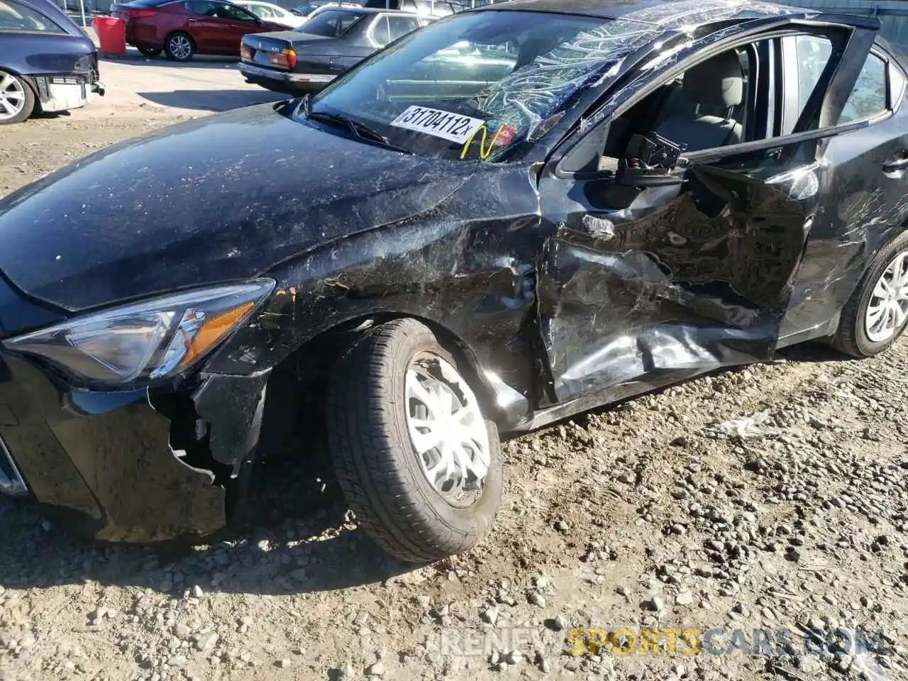 9 Photograph of a damaged car 3MYDLBYV0KY522920 TOYOTA YARIS 2019