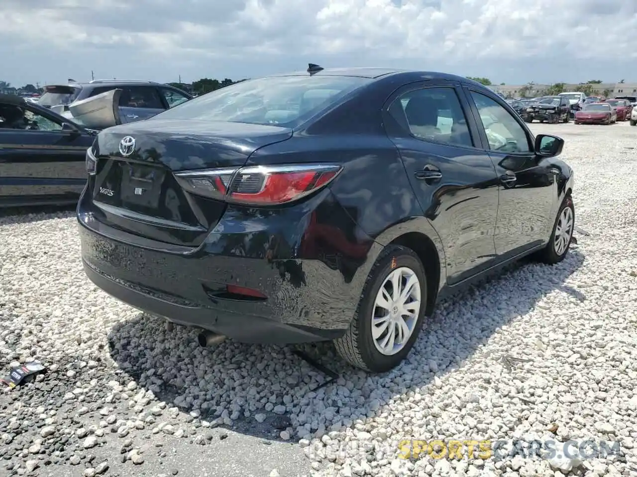 4 Photograph of a damaged car 3MYDLBYV0KY523324 TOYOTA YARIS 2019