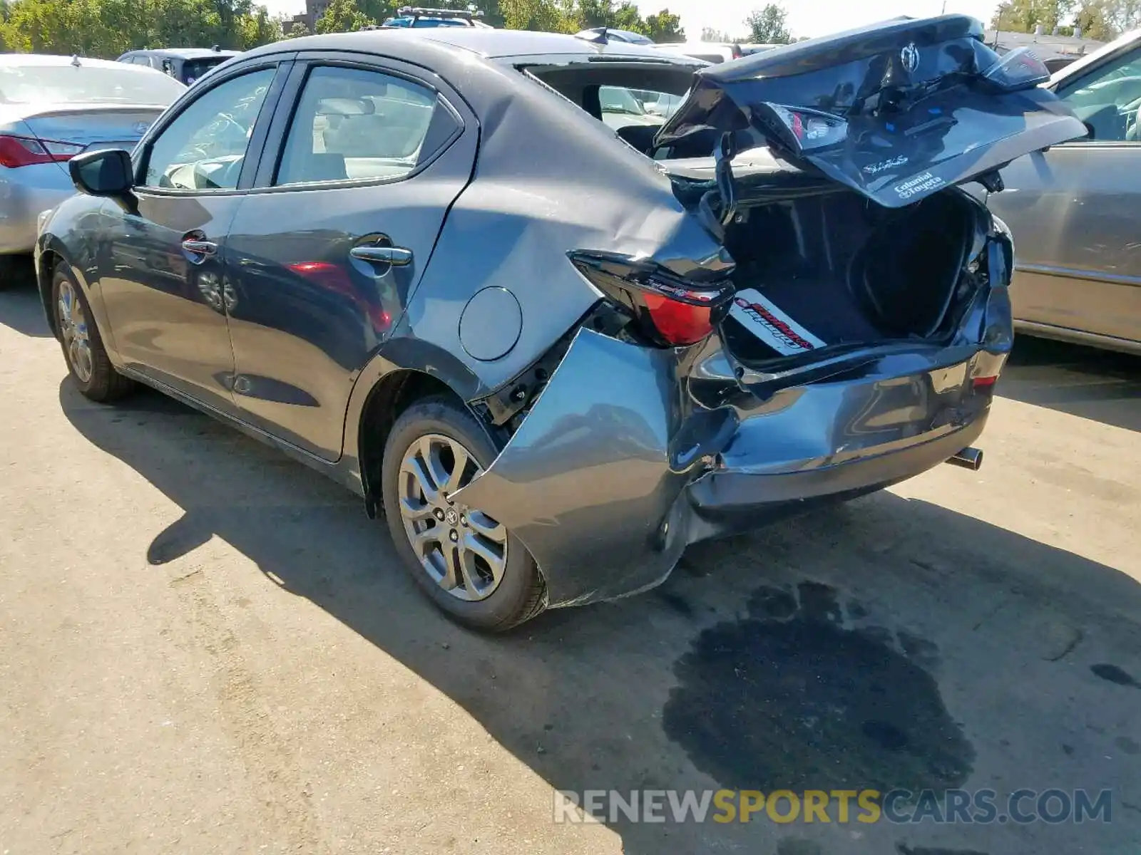 3 Photograph of a damaged car 3MYDLBYV0KY523338 TOYOTA YARIS 2019