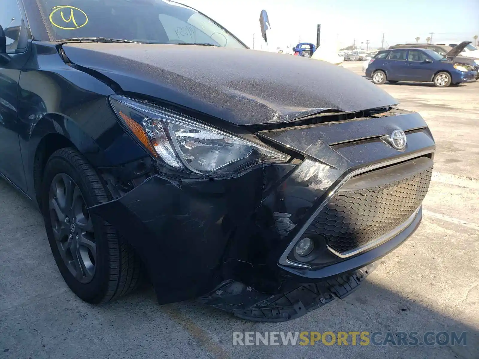 9 Photograph of a damaged car 3MYDLBYV0KY525025 TOYOTA YARIS 2019