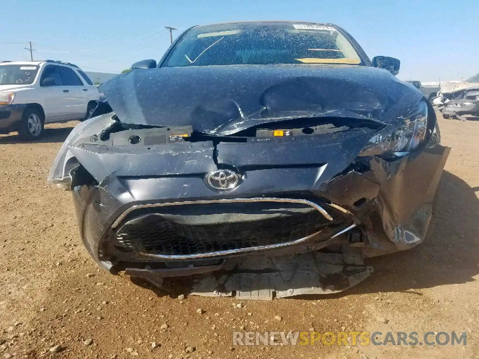 9 Photograph of a damaged car 3MYDLBYV0KY525915 TOYOTA YARIS 2019