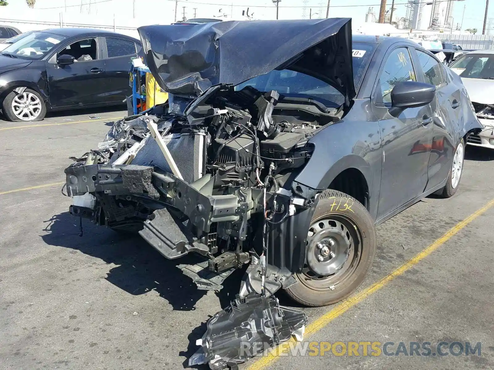 2 Photograph of a damaged car 3MYDLBYV0KY525963 TOYOTA YARIS 2019