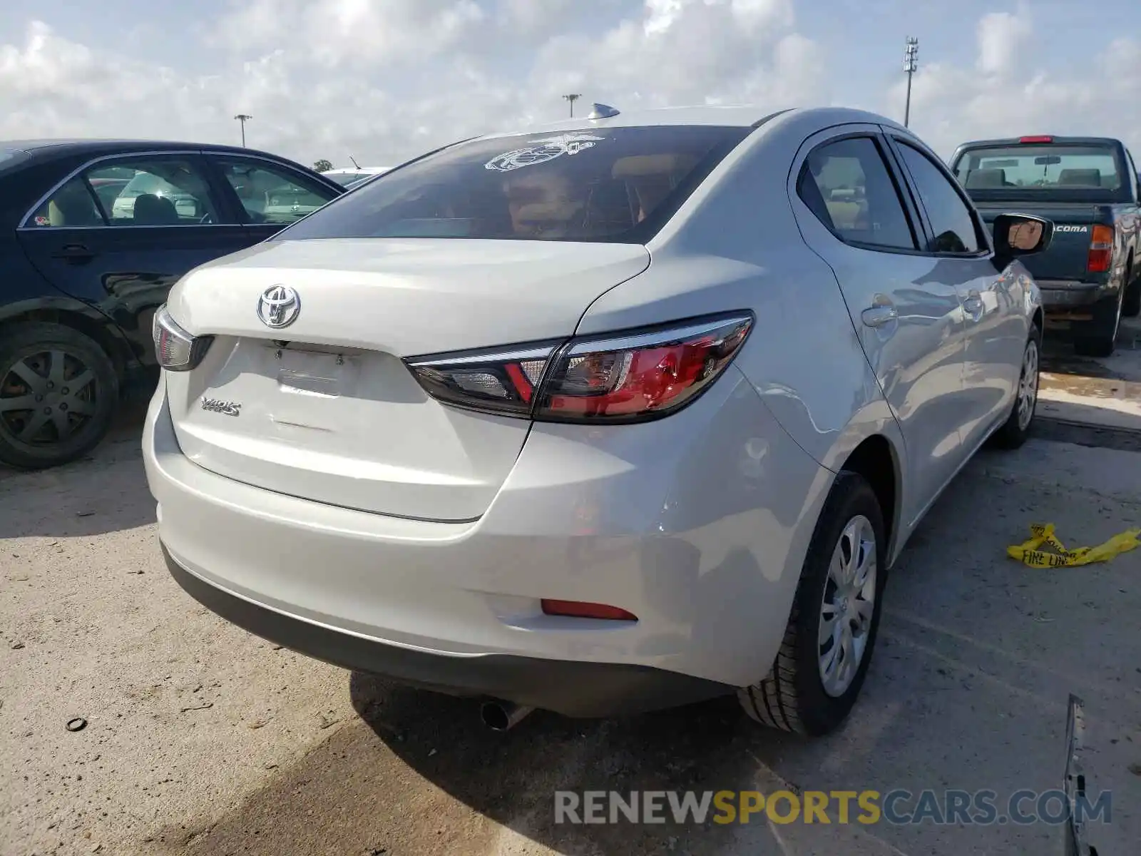 4 Photograph of a damaged car 3MYDLBYV0KY528426 TOYOTA YARIS 2019