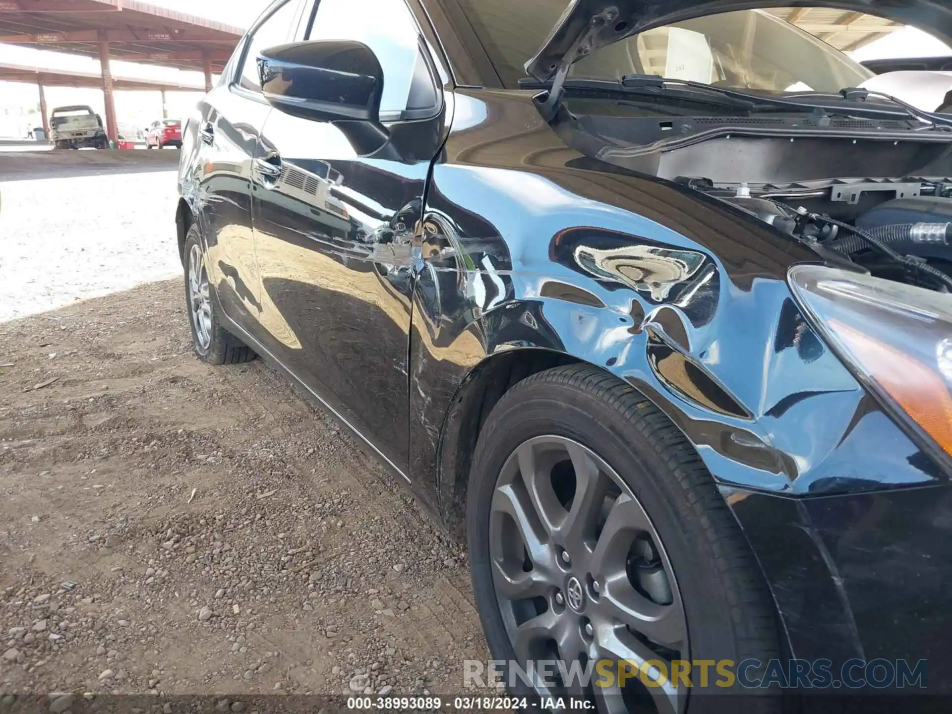 6 Photograph of a damaged car 3MYDLBYV0KY528832 TOYOTA YARIS 2019