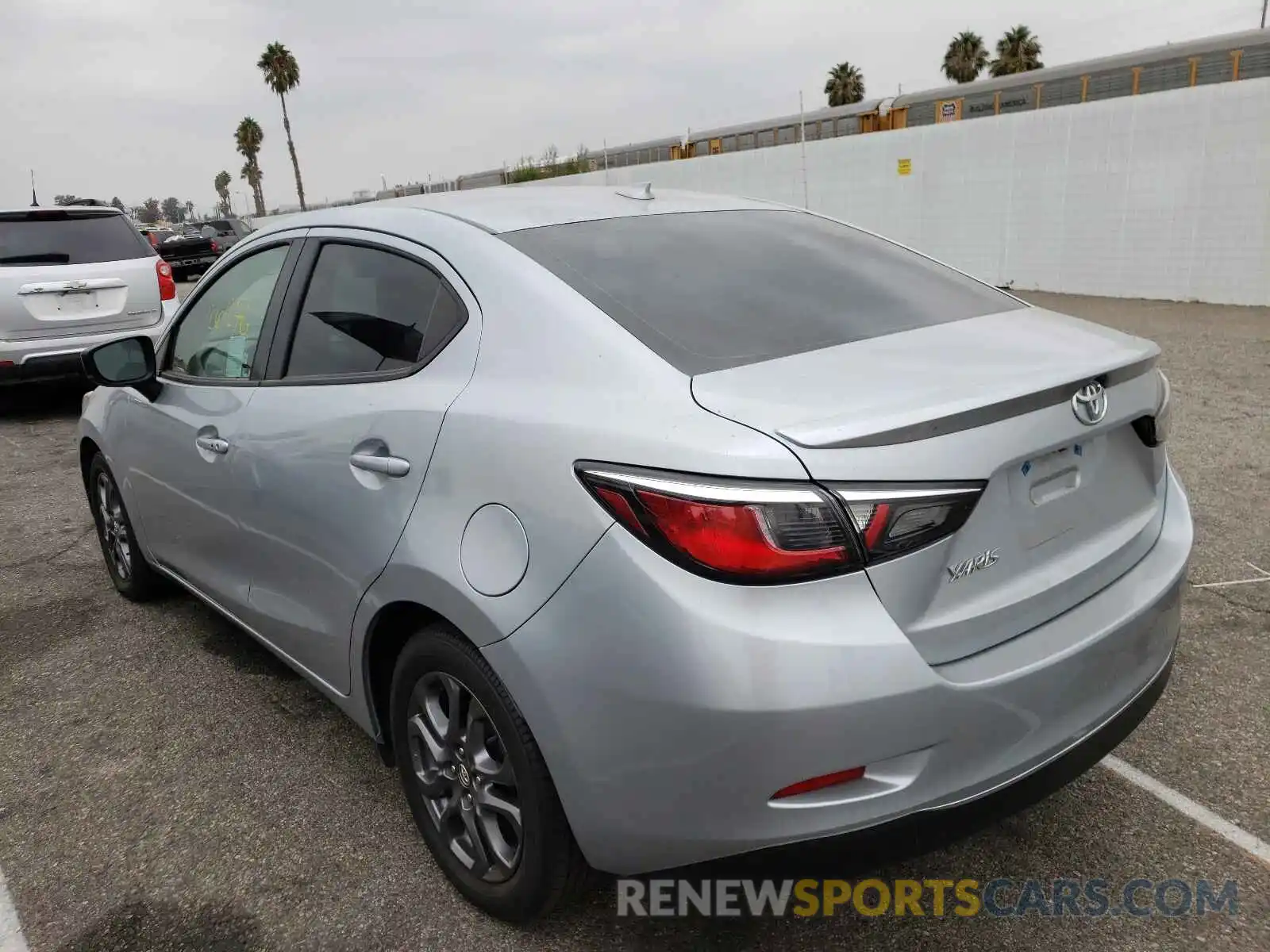 3 Photograph of a damaged car 3MYDLBYV1KY500103 TOYOTA YARIS 2019