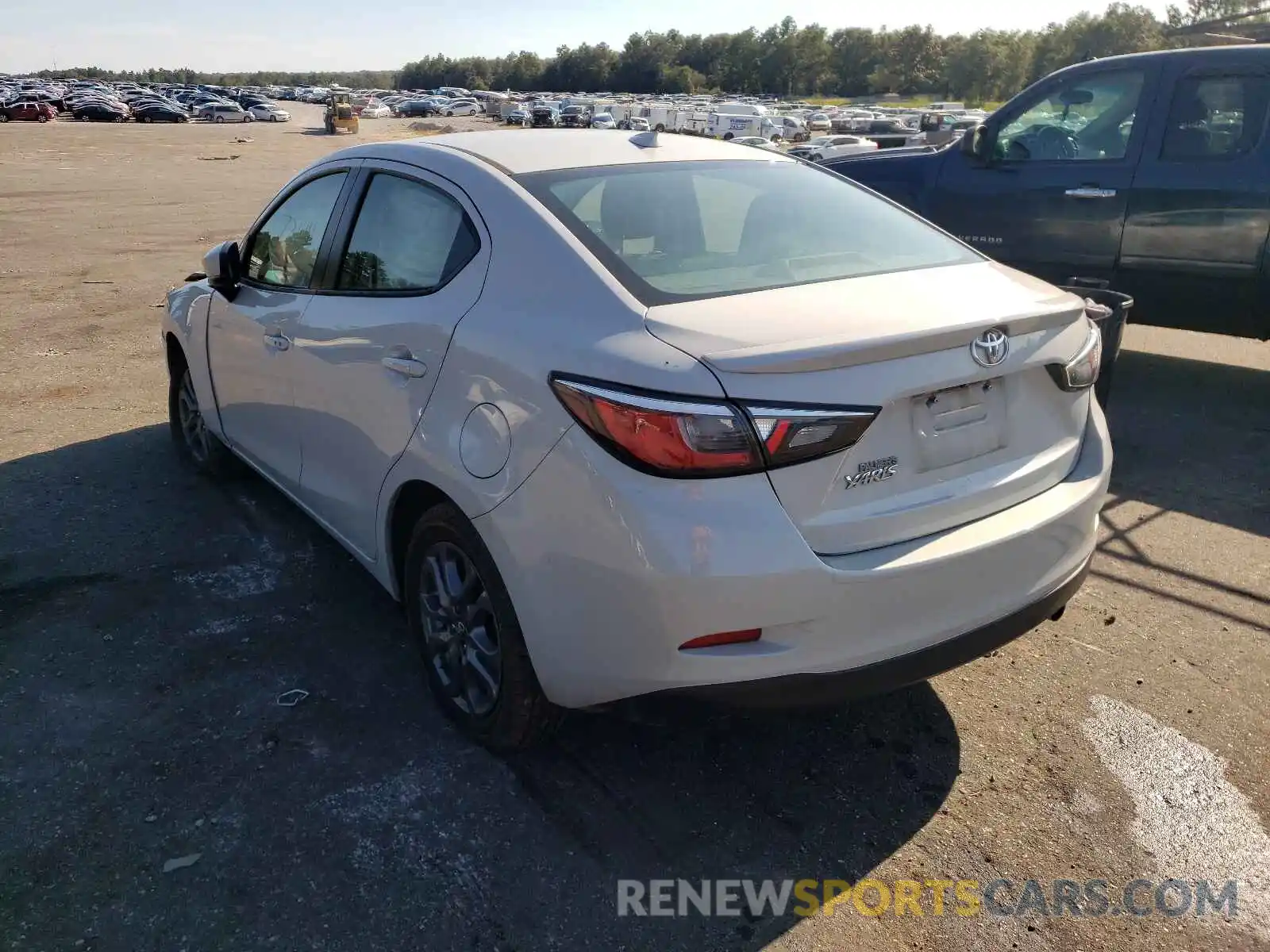 3 Photograph of a damaged car 3MYDLBYV1KY500229 TOYOTA YARIS 2019