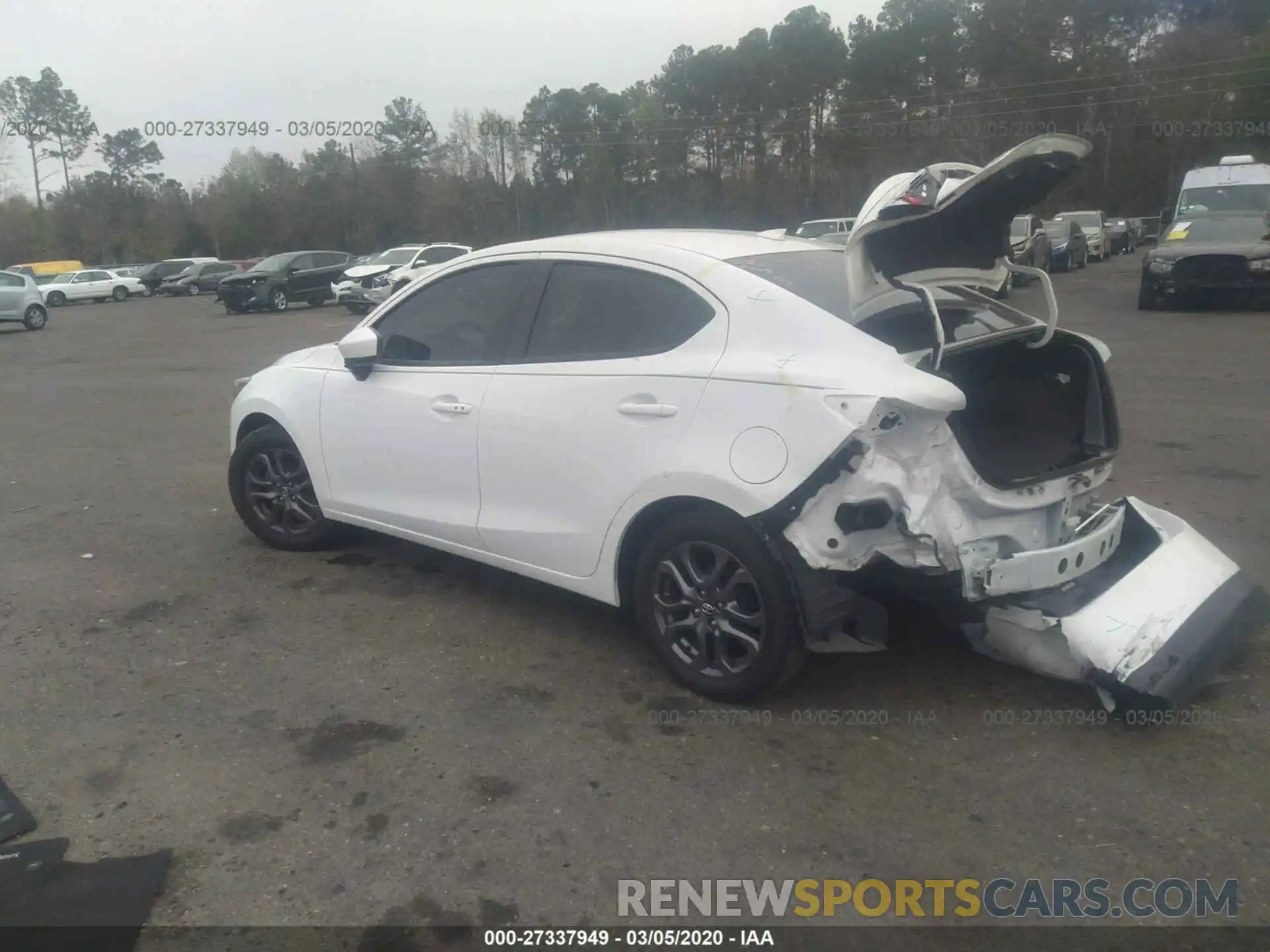 3 Photograph of a damaged car 3MYDLBYV1KY501154 TOYOTA YARIS 2019