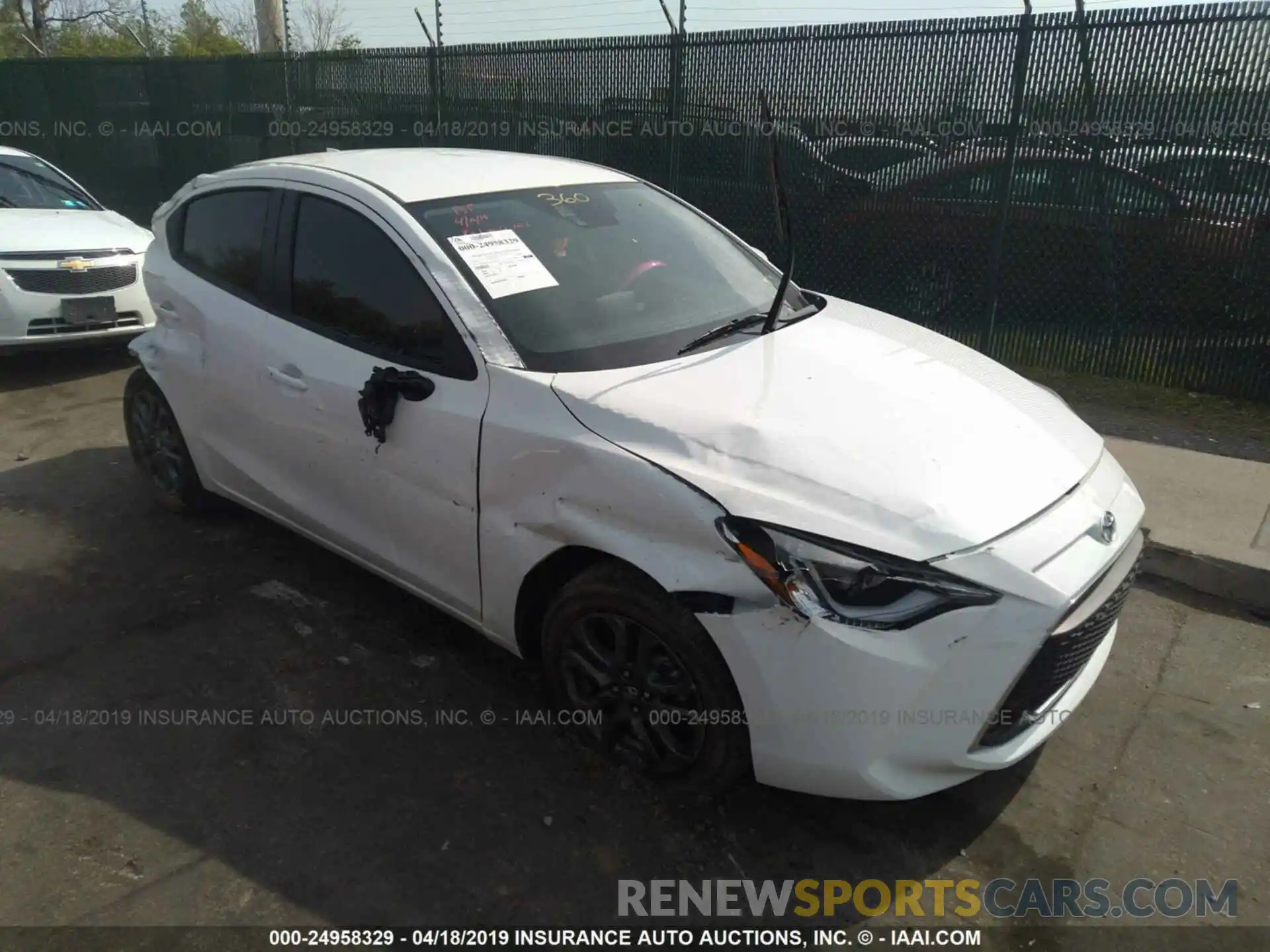 1 Photograph of a damaged car 3MYDLBYV1KY505026 TOYOTA YARIS 2019