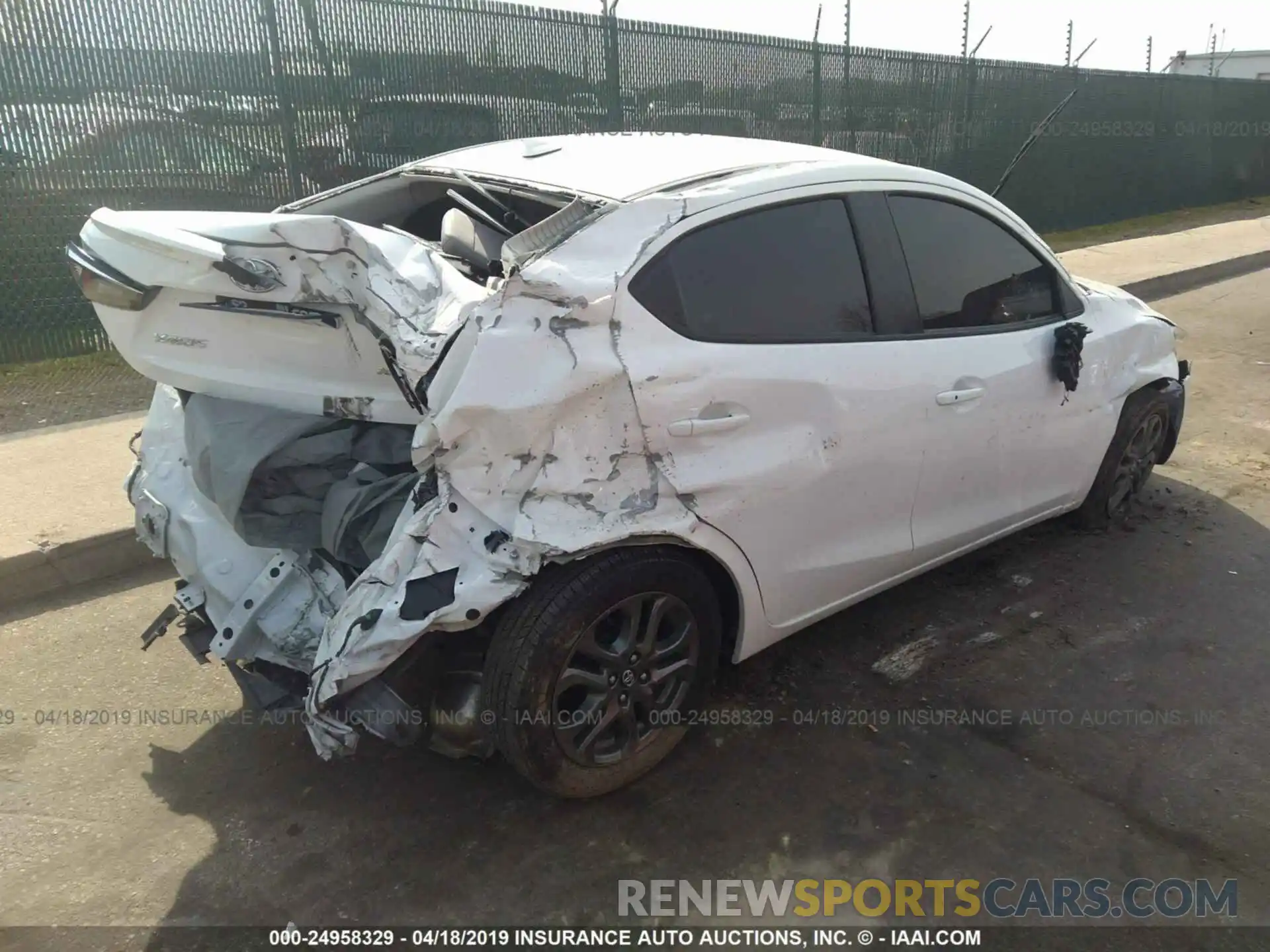 4 Photograph of a damaged car 3MYDLBYV1KY505026 TOYOTA YARIS 2019