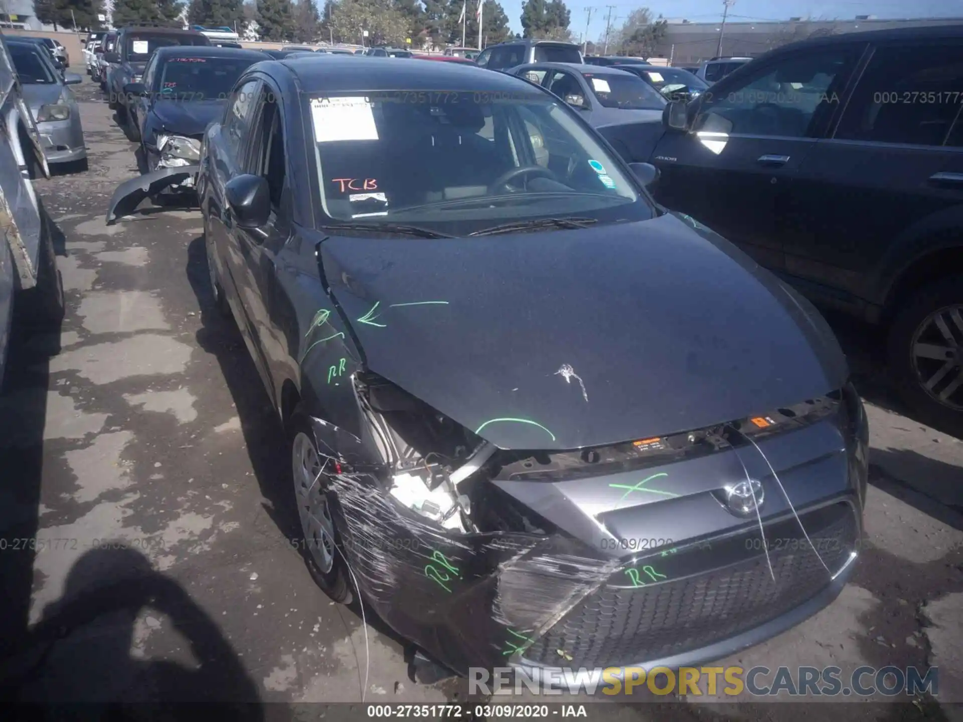 1 Photograph of a damaged car 3MYDLBYV1KY505527 TOYOTA YARIS 2019