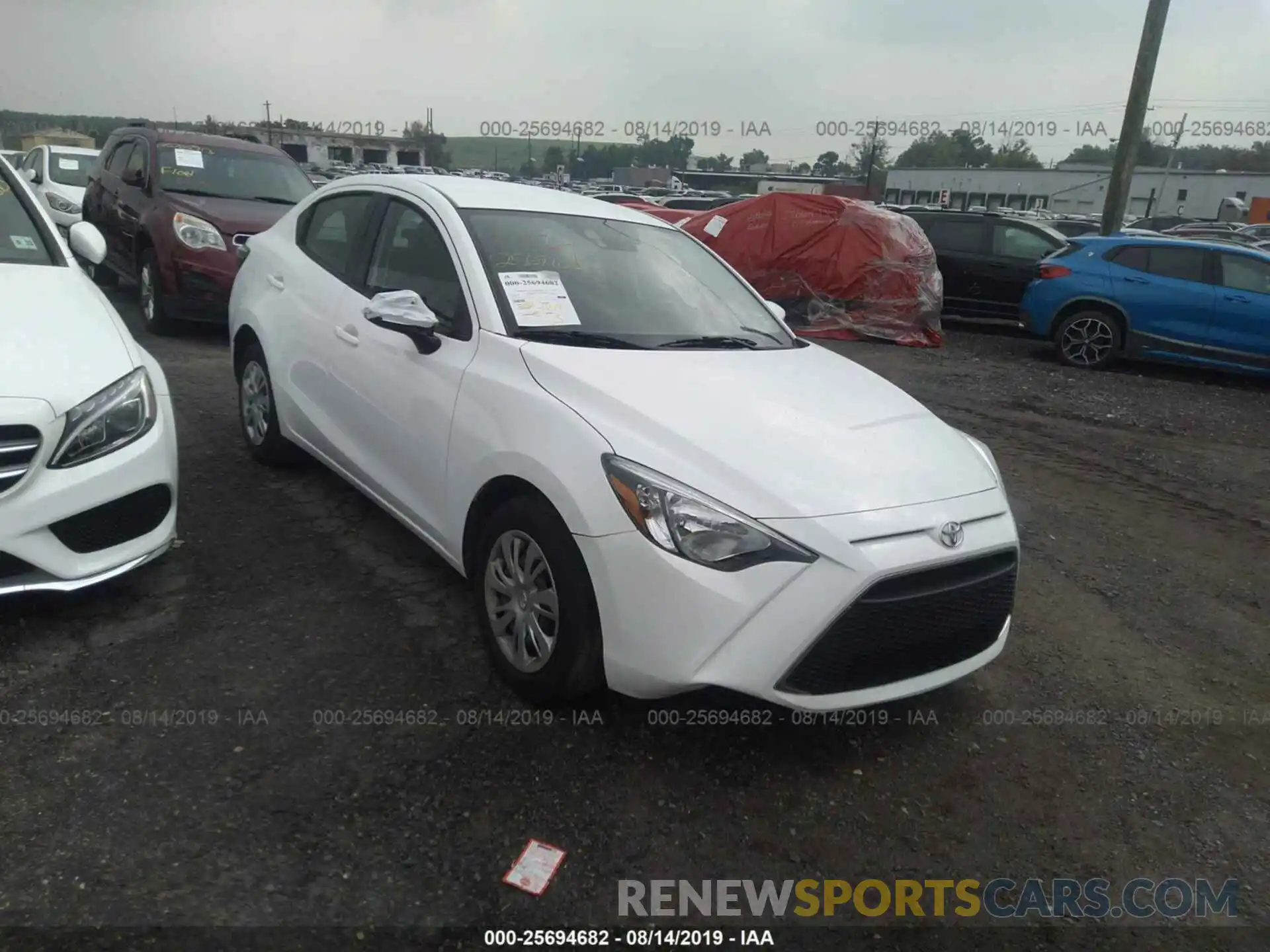 1 Фотография поврежденного автомобиля 3MYDLBYV1KY505740 TOYOTA YARIS 2019