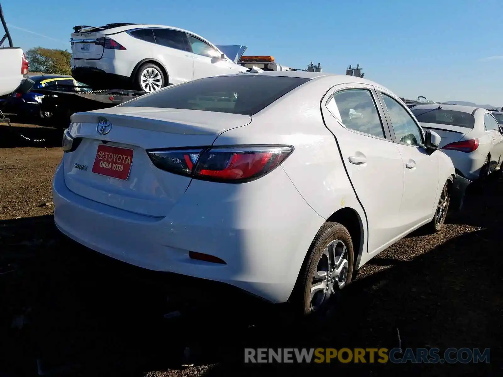 4 Photograph of a damaged car 3MYDLBYV1KY506287 TOYOTA YARIS 2019