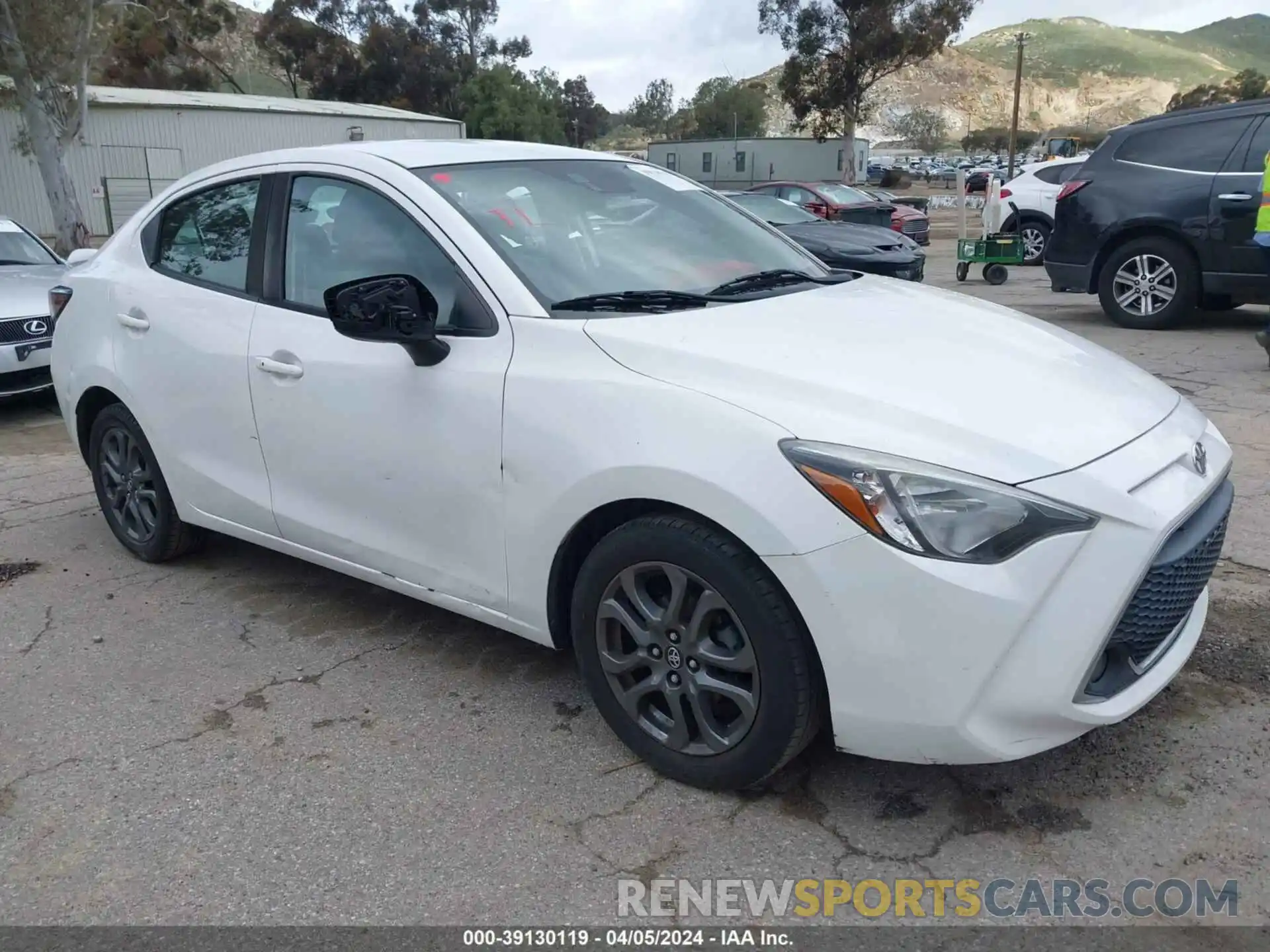 1 Photograph of a damaged car 3MYDLBYV1KY510839 TOYOTA YARIS 2019