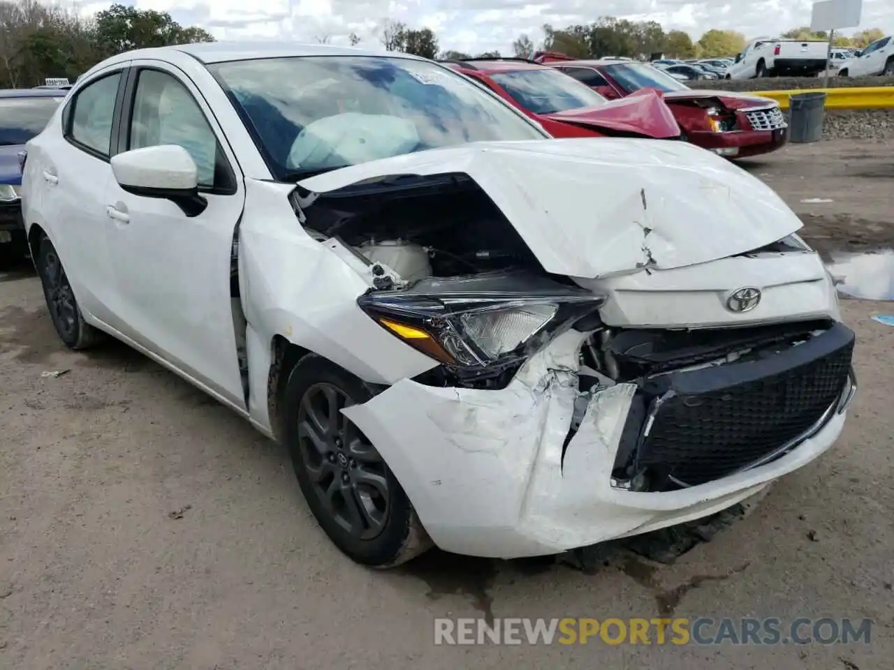 1 Photograph of a damaged car 3MYDLBYV1KY511232 TOYOTA YARIS 2019