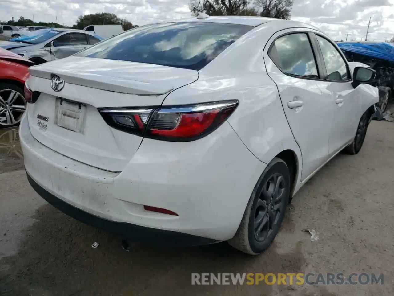 4 Photograph of a damaged car 3MYDLBYV1KY511232 TOYOTA YARIS 2019