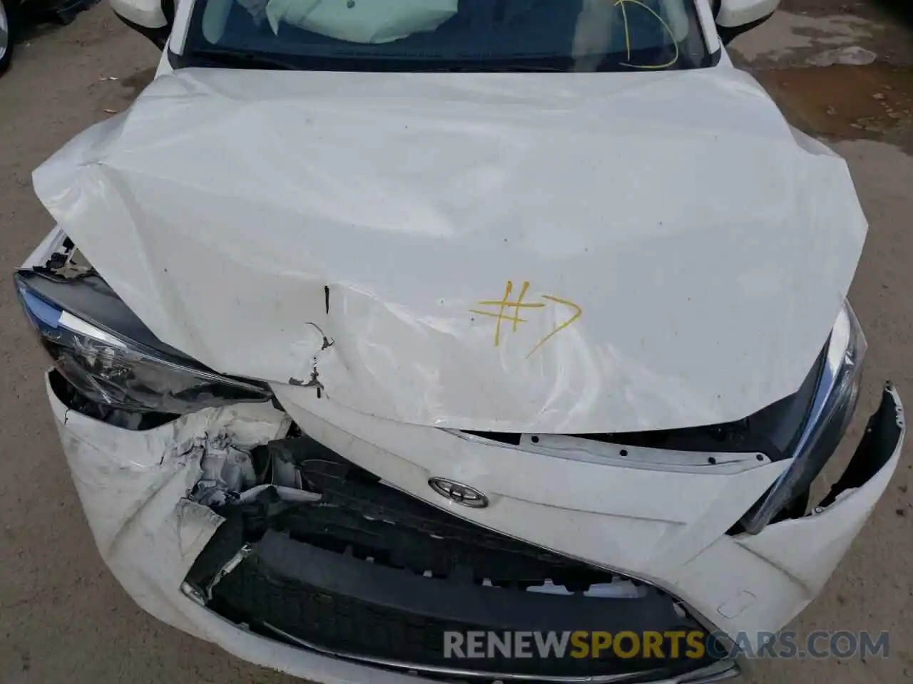 7 Photograph of a damaged car 3MYDLBYV1KY511232 TOYOTA YARIS 2019