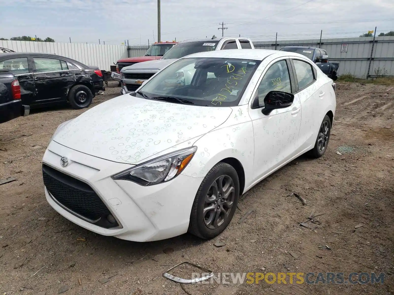 2 Фотография поврежденного автомобиля 3MYDLBYV1KY511344 TOYOTA YARIS 2019