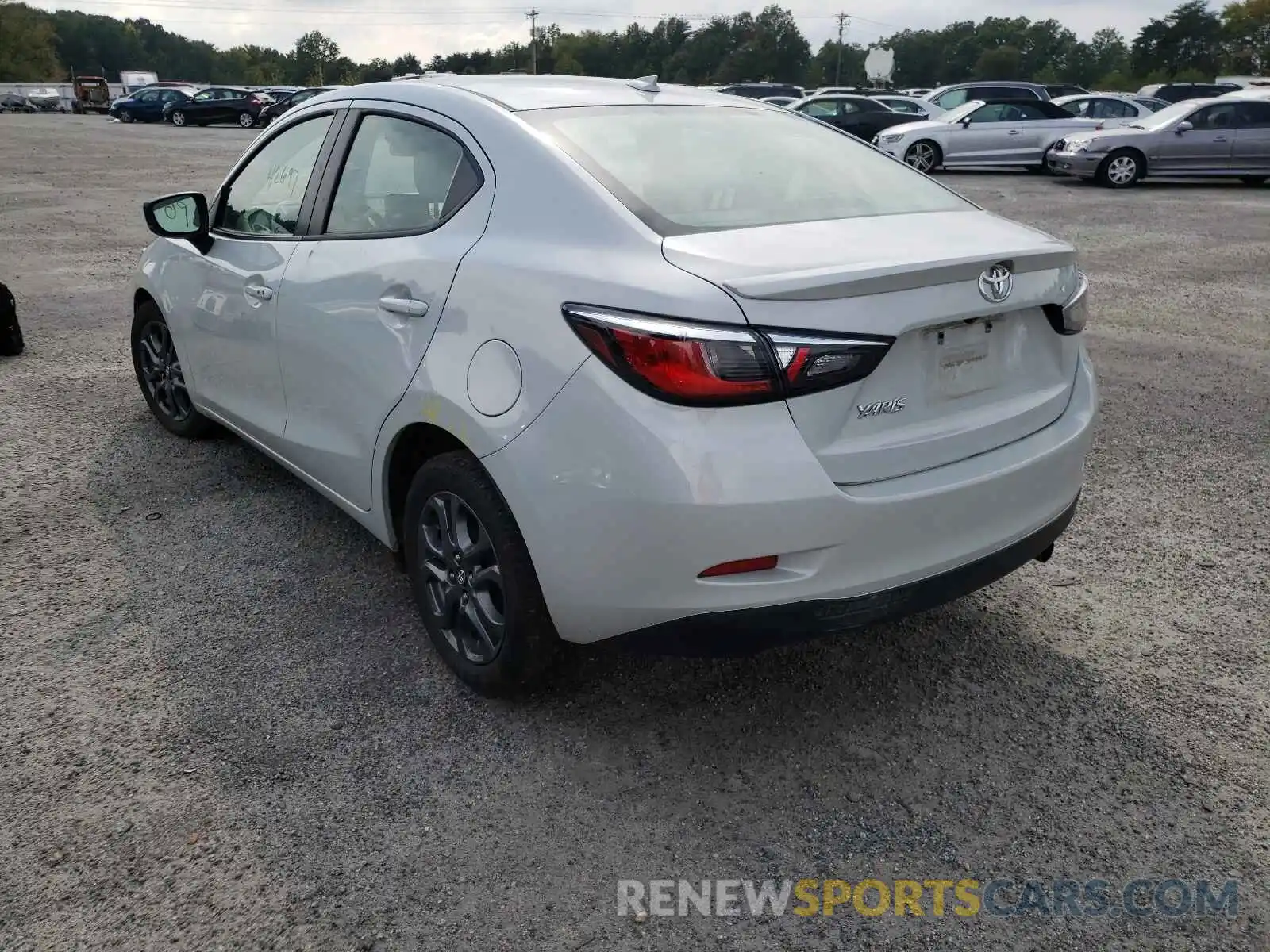 3 Photograph of a damaged car 3MYDLBYV1KY511702 TOYOTA YARIS 2019