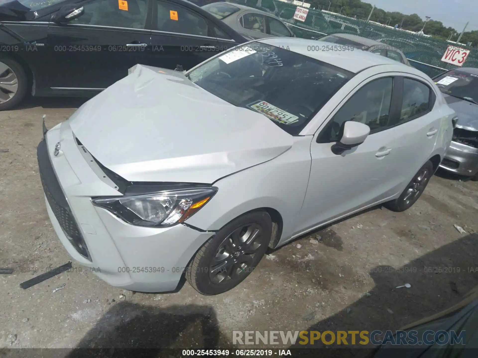 2 Photograph of a damaged car 3MYDLBYV1KY512834 TOYOTA YARIS 2019