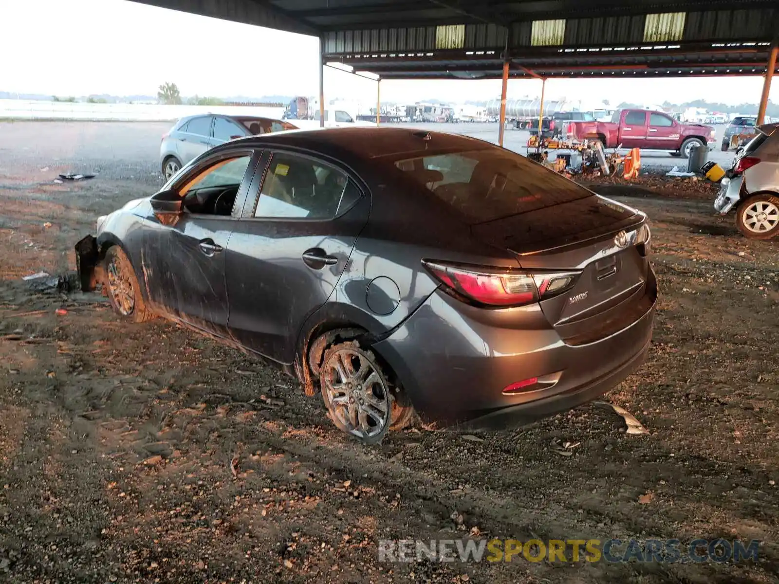 3 Photograph of a damaged car 3MYDLBYV1KY512901 TOYOTA YARIS 2019