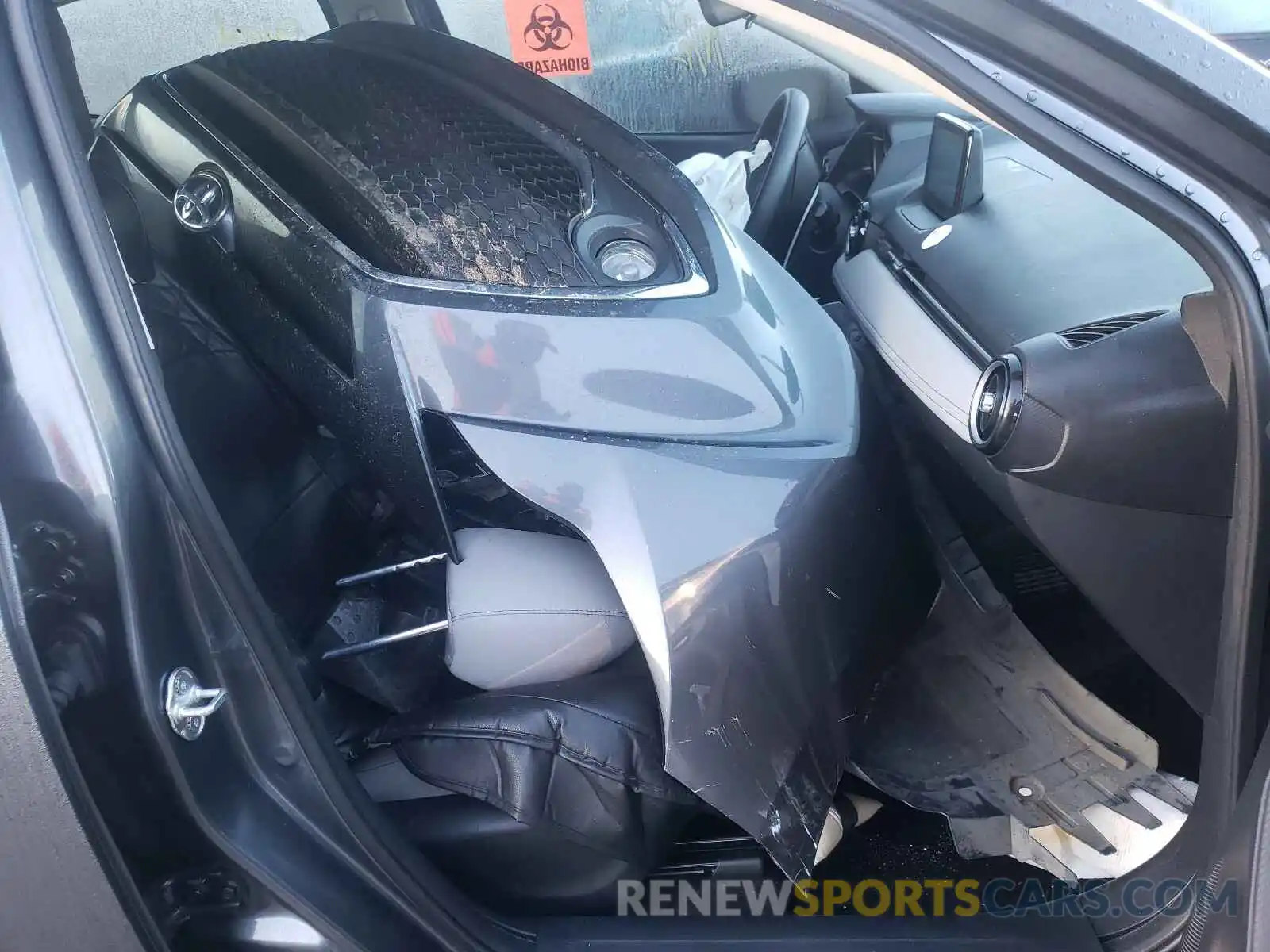 5 Photograph of a damaged car 3MYDLBYV1KY513188 TOYOTA YARIS 2019