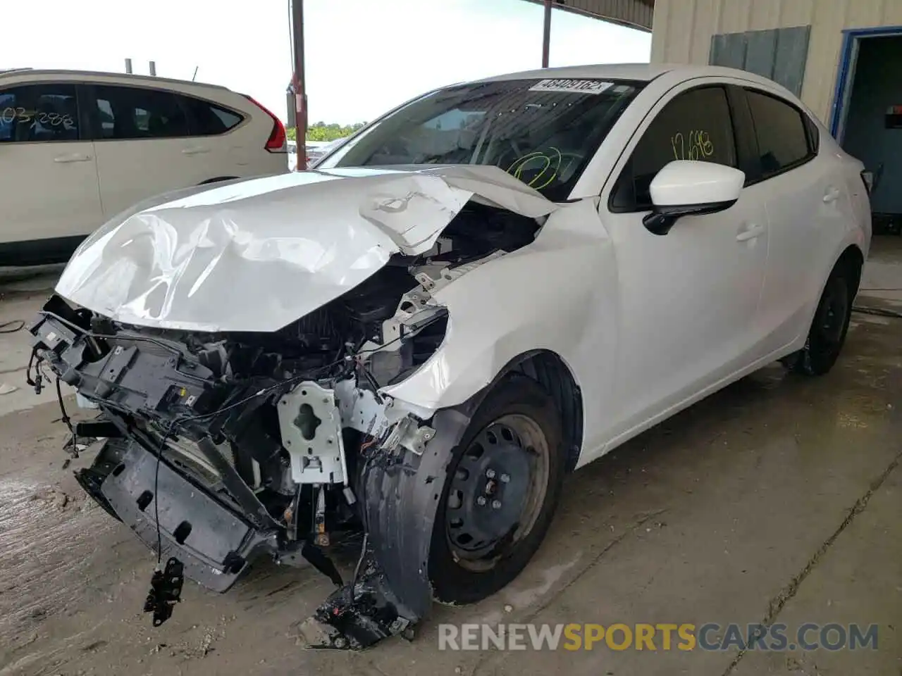 2 Photograph of a damaged car 3MYDLBYV1KY513515 TOYOTA YARIS 2019