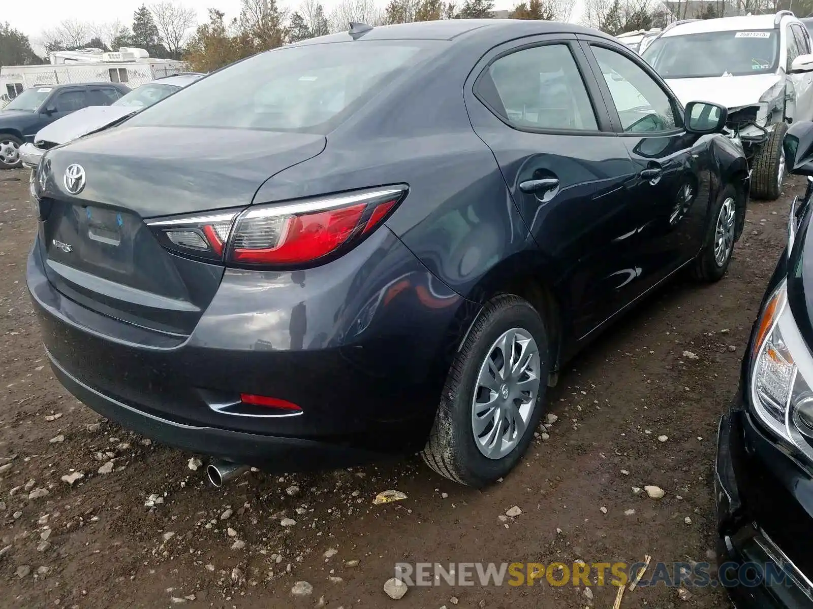 4 Фотография поврежденного автомобиля 3MYDLBYV1KY516074 TOYOTA YARIS 2019