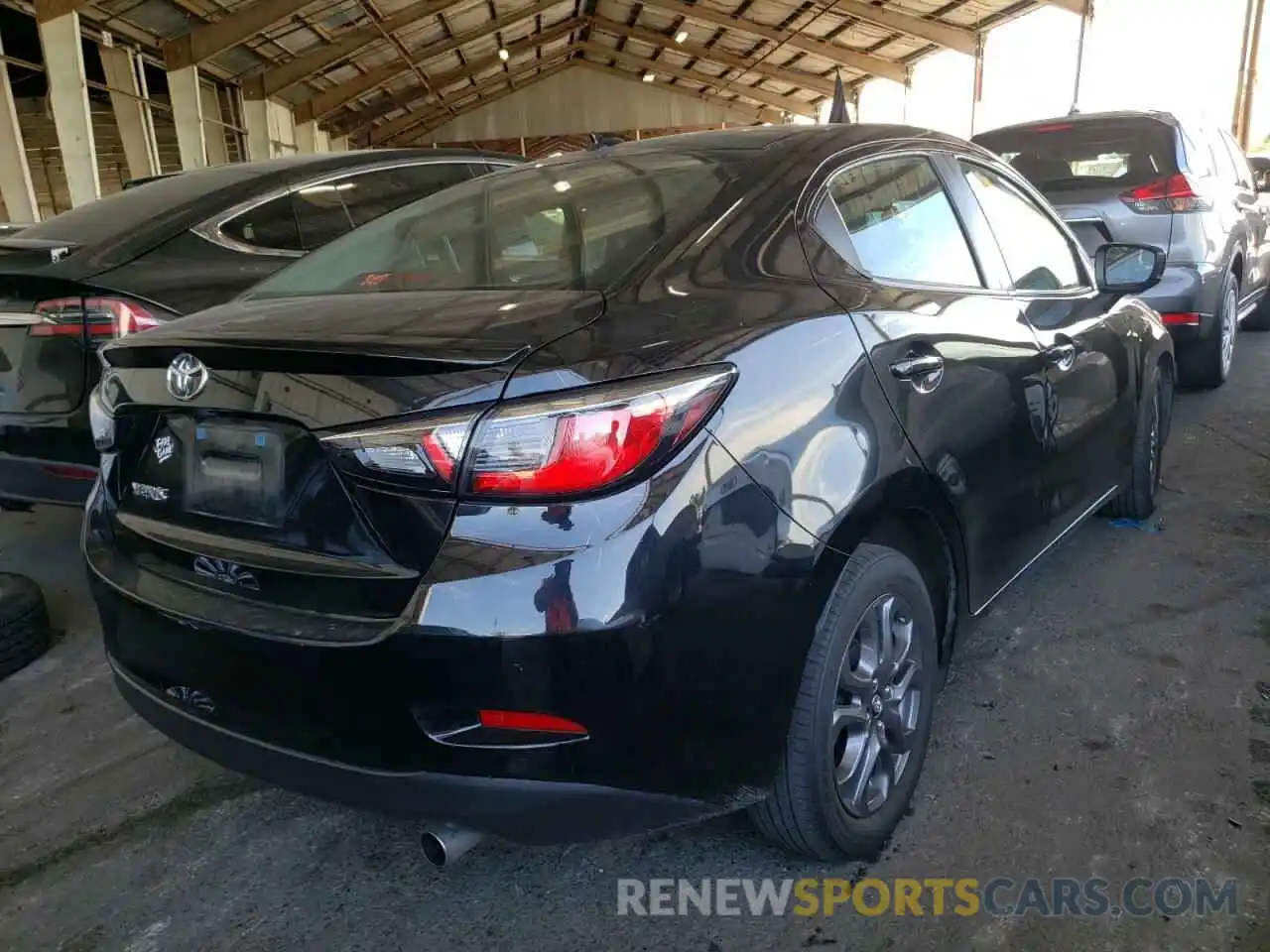 4 Photograph of a damaged car 3MYDLBYV1KY516821 TOYOTA YARIS 2019