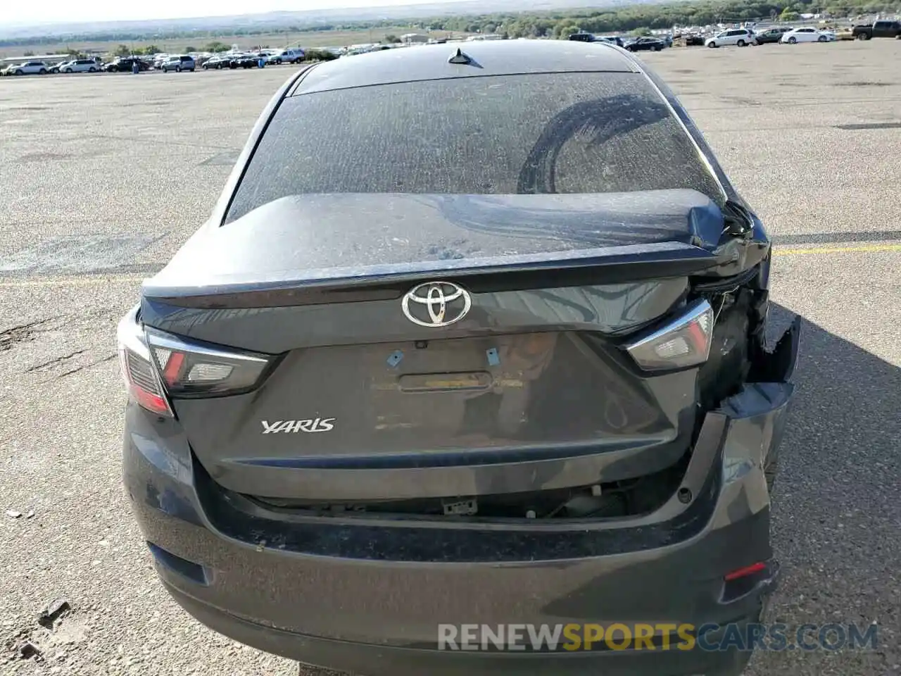 6 Photograph of a damaged car 3MYDLBYV1KY518388 TOYOTA YARIS 2019