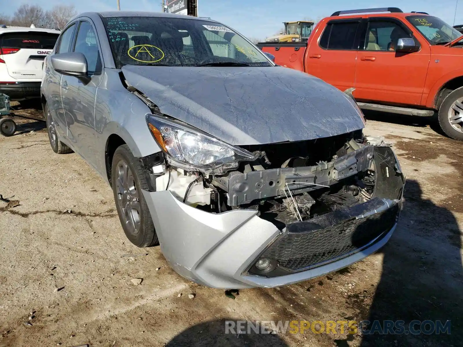 1 Photograph of a damaged car 3MYDLBYV1KY519833 TOYOTA YARIS 2019